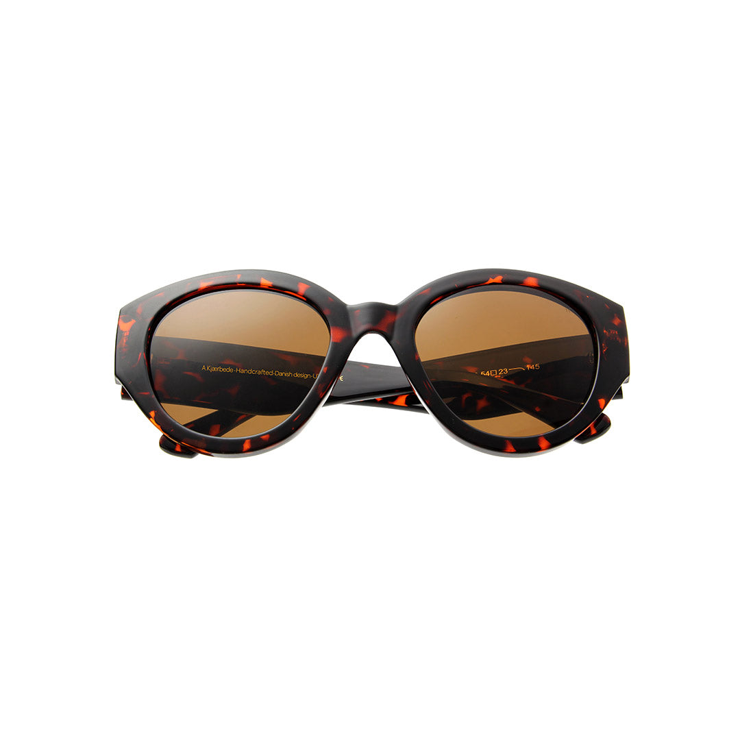 Sunglasses ~ Big Winnie